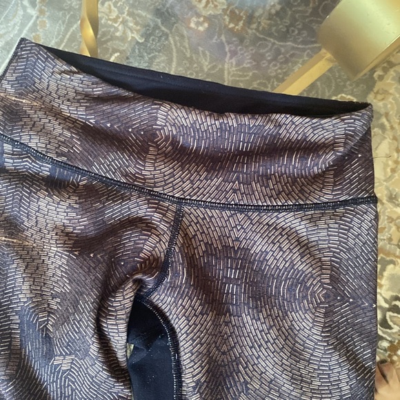 Lululemon Gold Foil Leggings - Picture 8 of 9